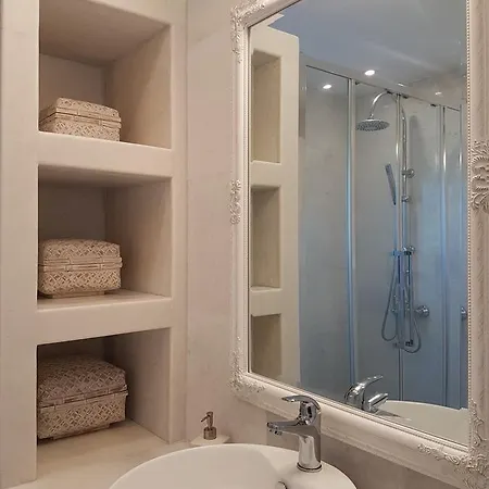 Artemis Sunny * Antiparos Town