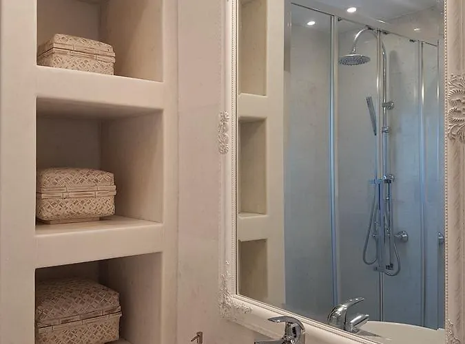 Artemis Sunny * Antiparos Town